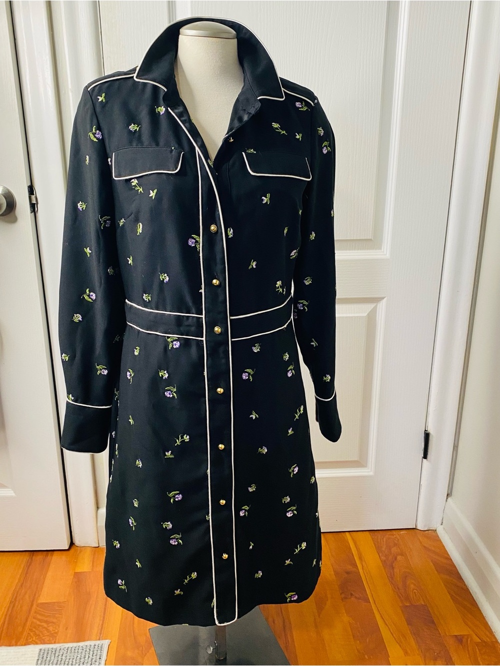 🛍️Banana Republic Black Floral Piped Shirt Dress with Gold Buttons Size 10